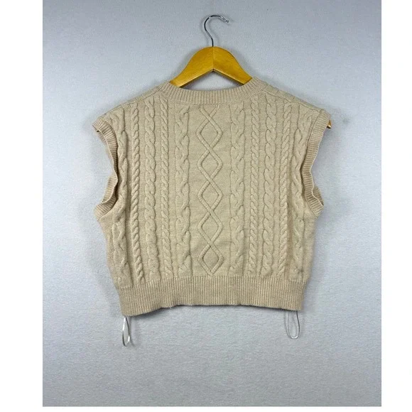 Debut Beige‎ Cable Knit Button Detail Cropped Sweater Vest Women's Medium - Picture 2 of 9